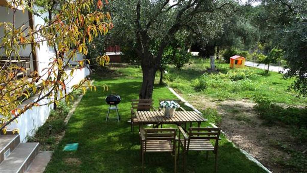 Apartment Smaragdi Pefkari